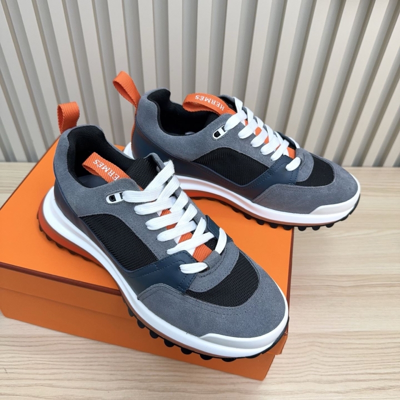 H**me5 sneaker